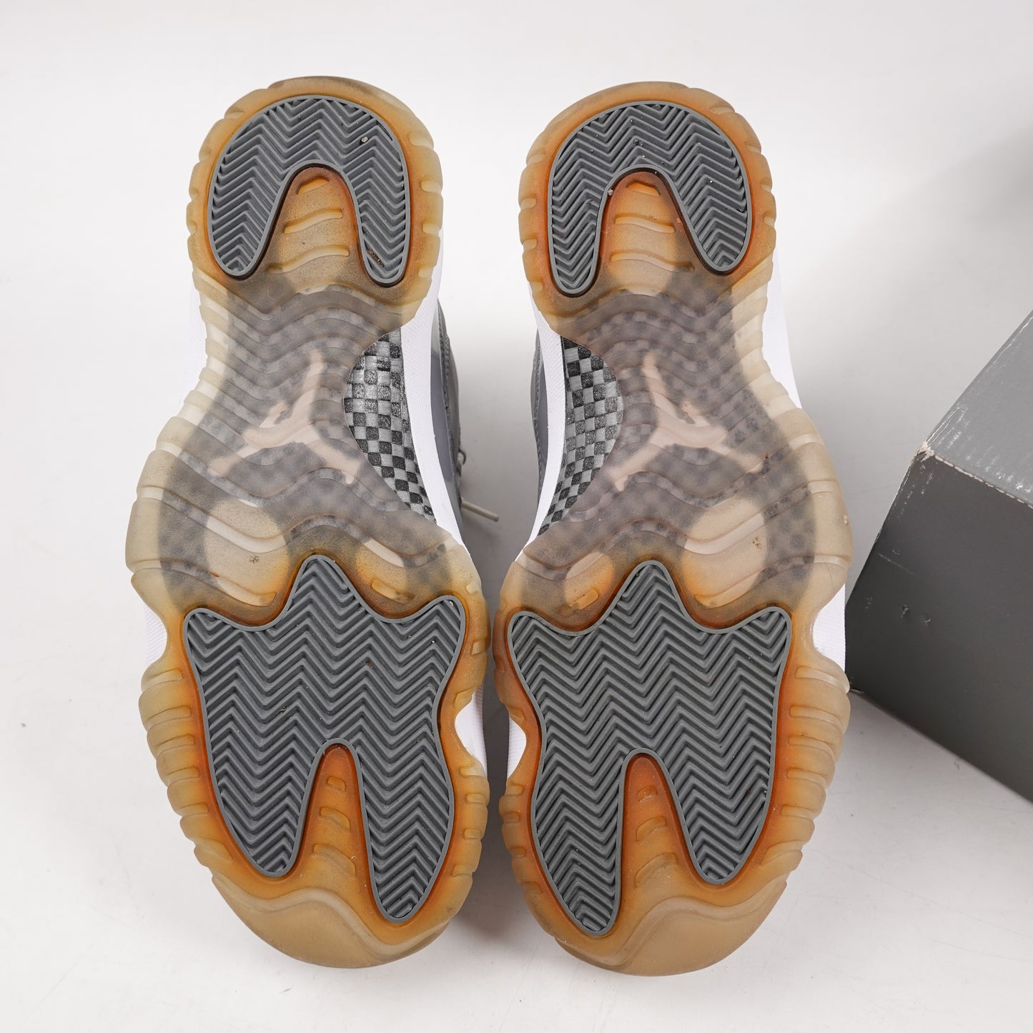 2010 Jordan 11 Cool Grey - Size 11