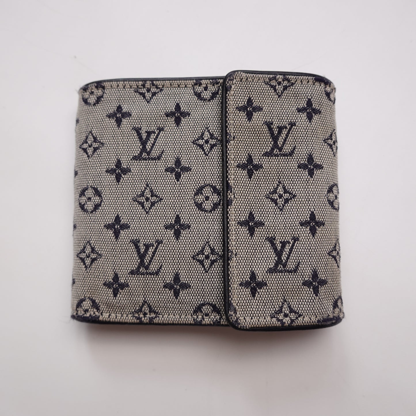 2003 Louis Vuitton Canvas Tri Fold