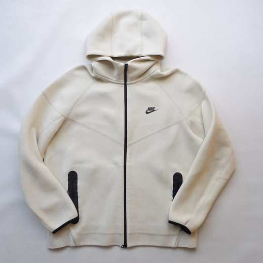 Nike White Tech Fleece - Size XL
