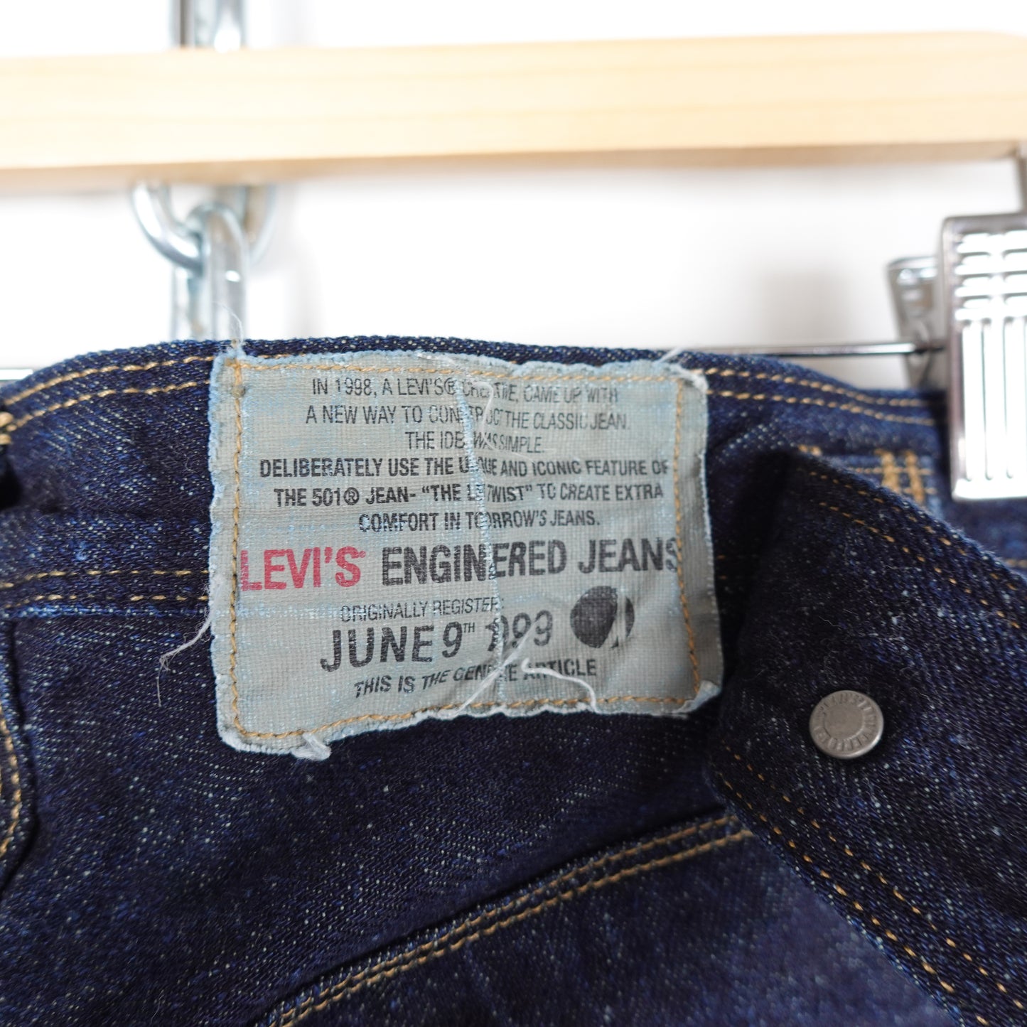 Levis Engineered Jeans - Size 32