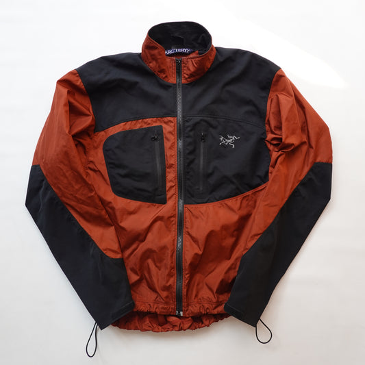 Vintage Arc’Teryx Tau Light Jacket - Size M
