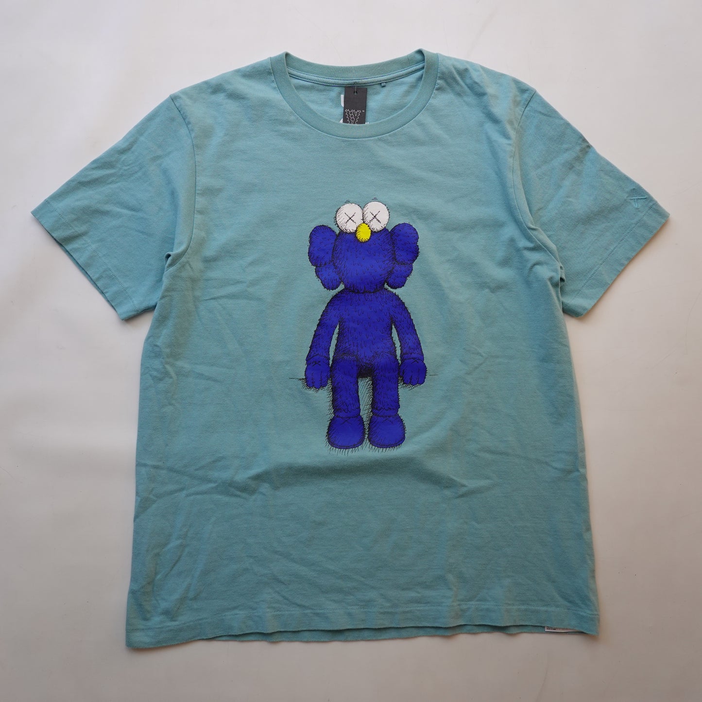 Uniqlo x Kaws Tee - Size XL