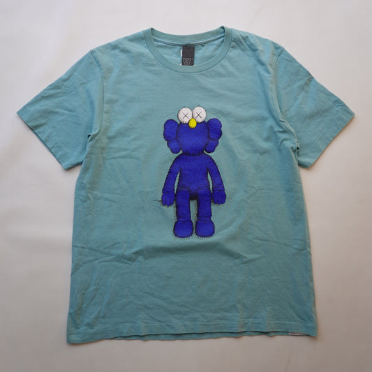Uniqlo x Kaws Tee - Size XL
