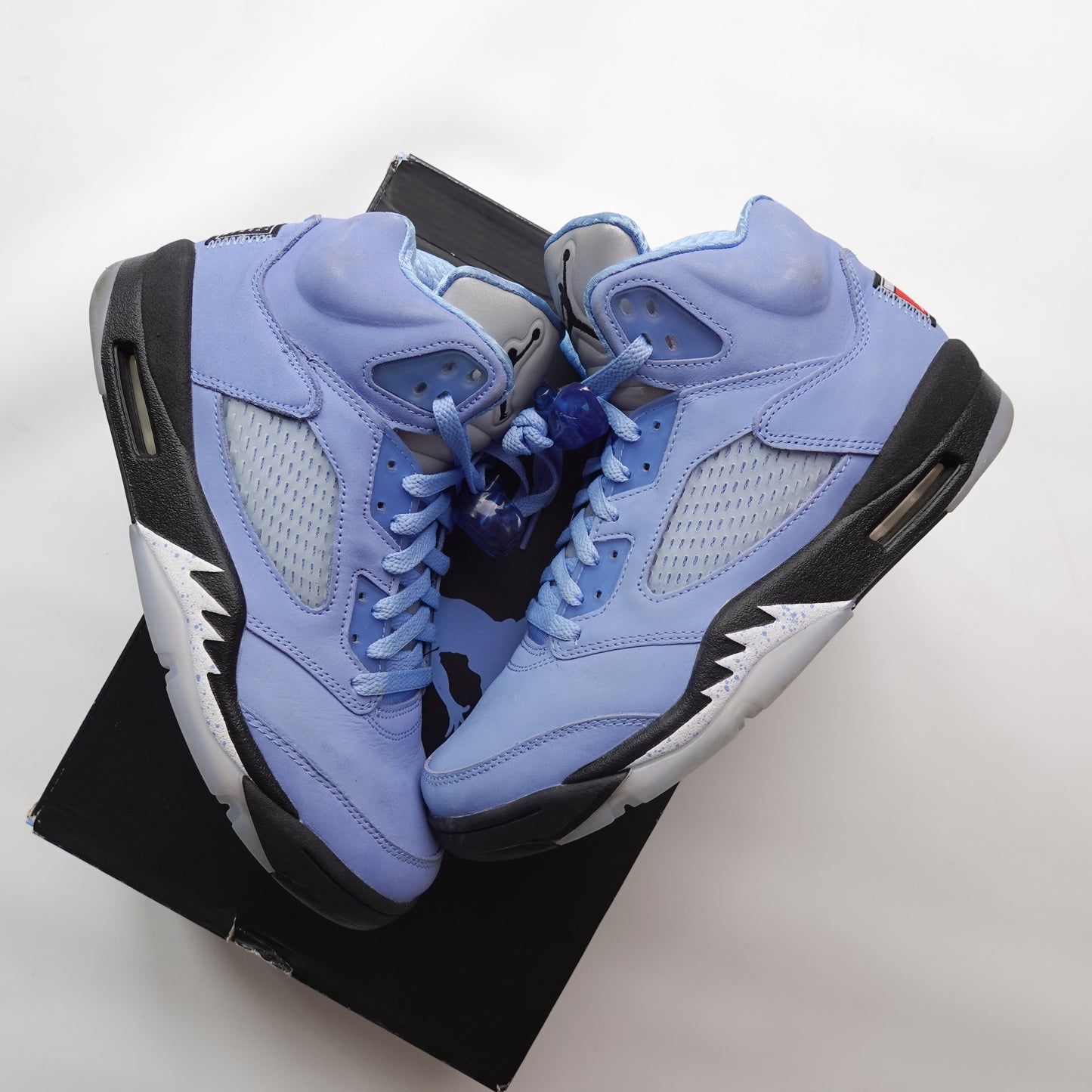 Jordan 5 Retro UNC University Blue - Size 8