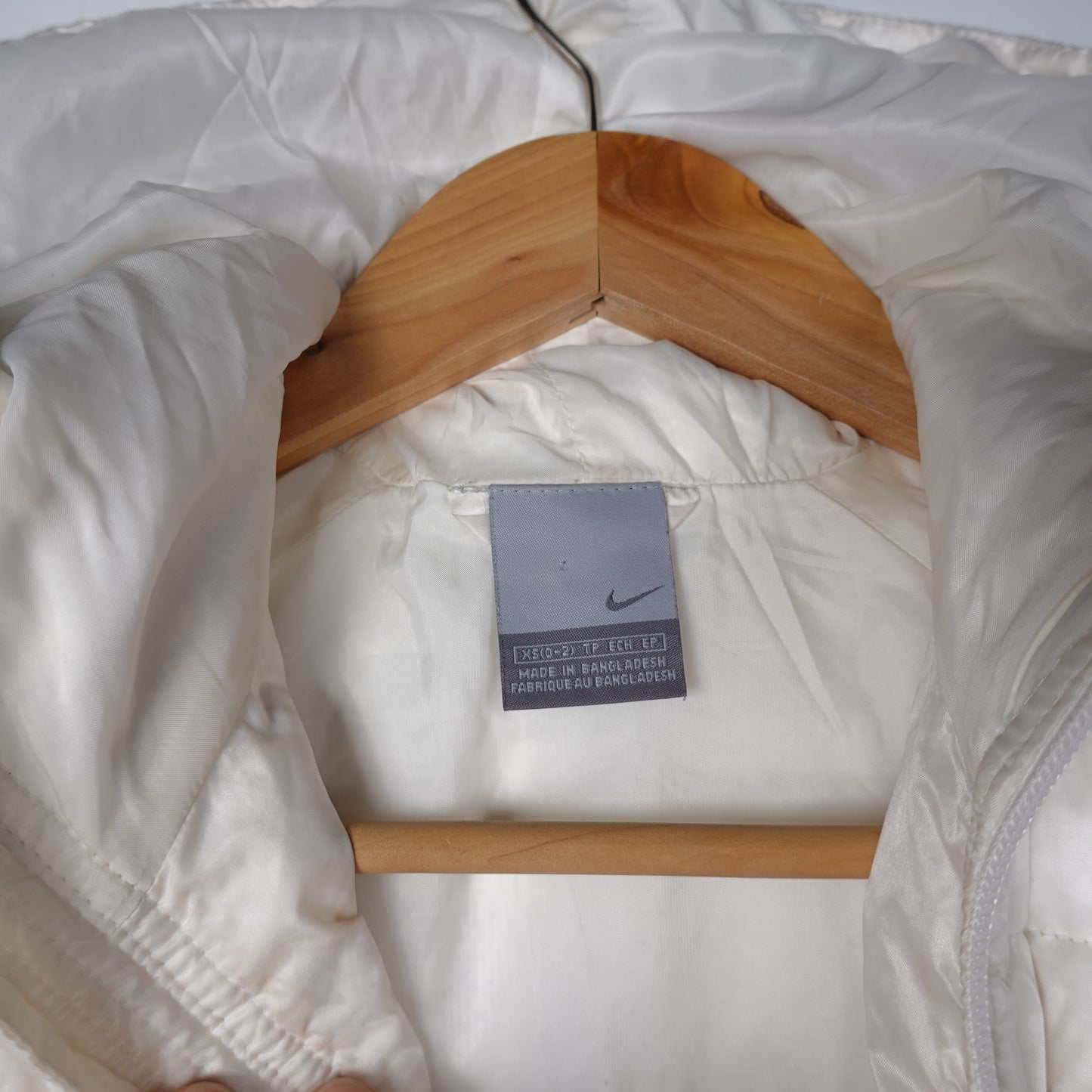 Vintage Nike Women's White Puffer - Size XS