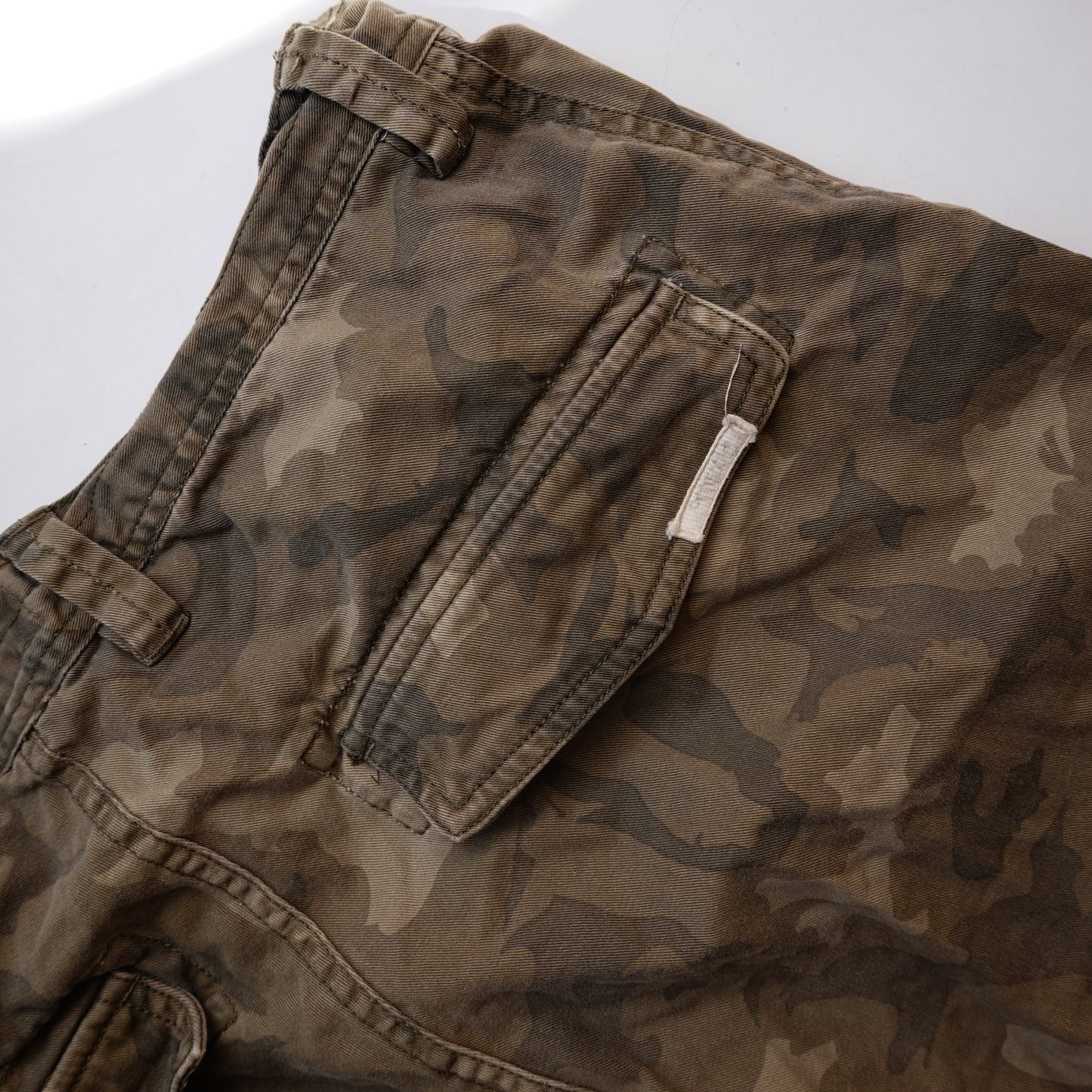Mecca Camo Shorts - Size 32
