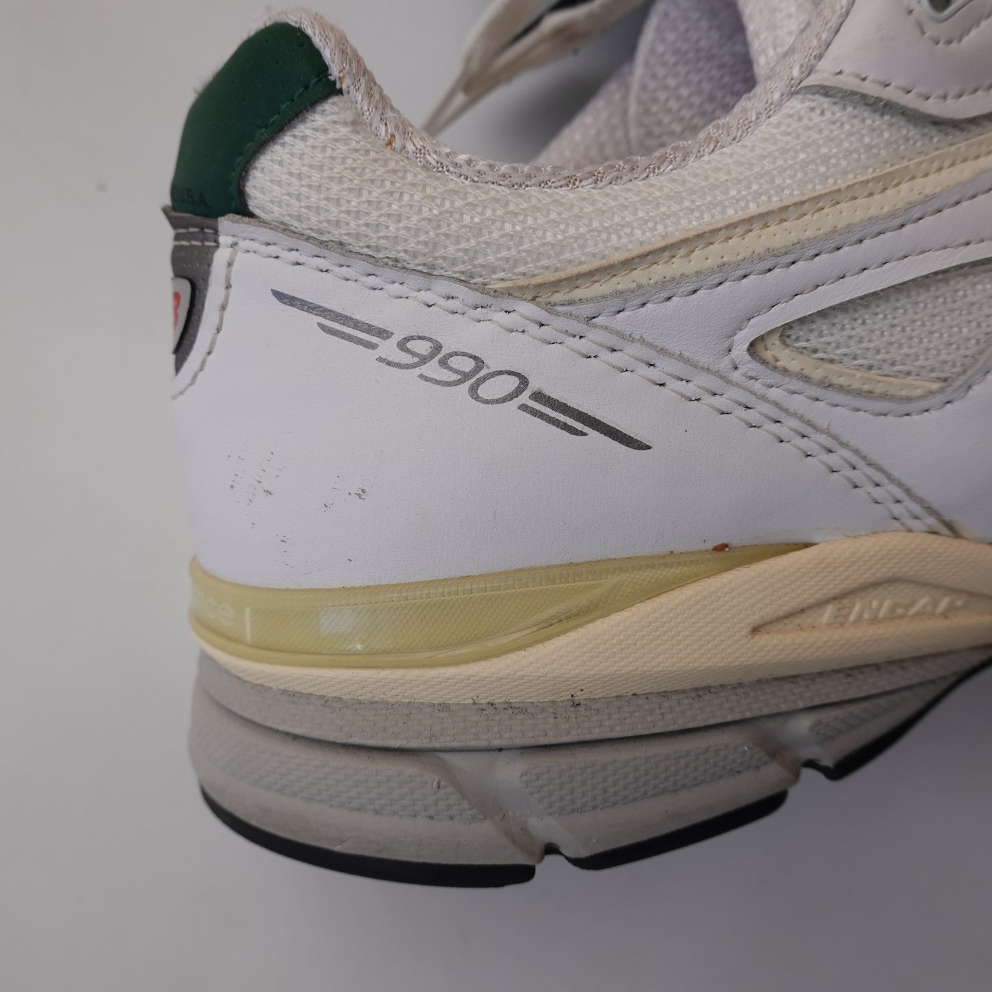 New Balance 990v4 MiUSA White Green - Size 10.5