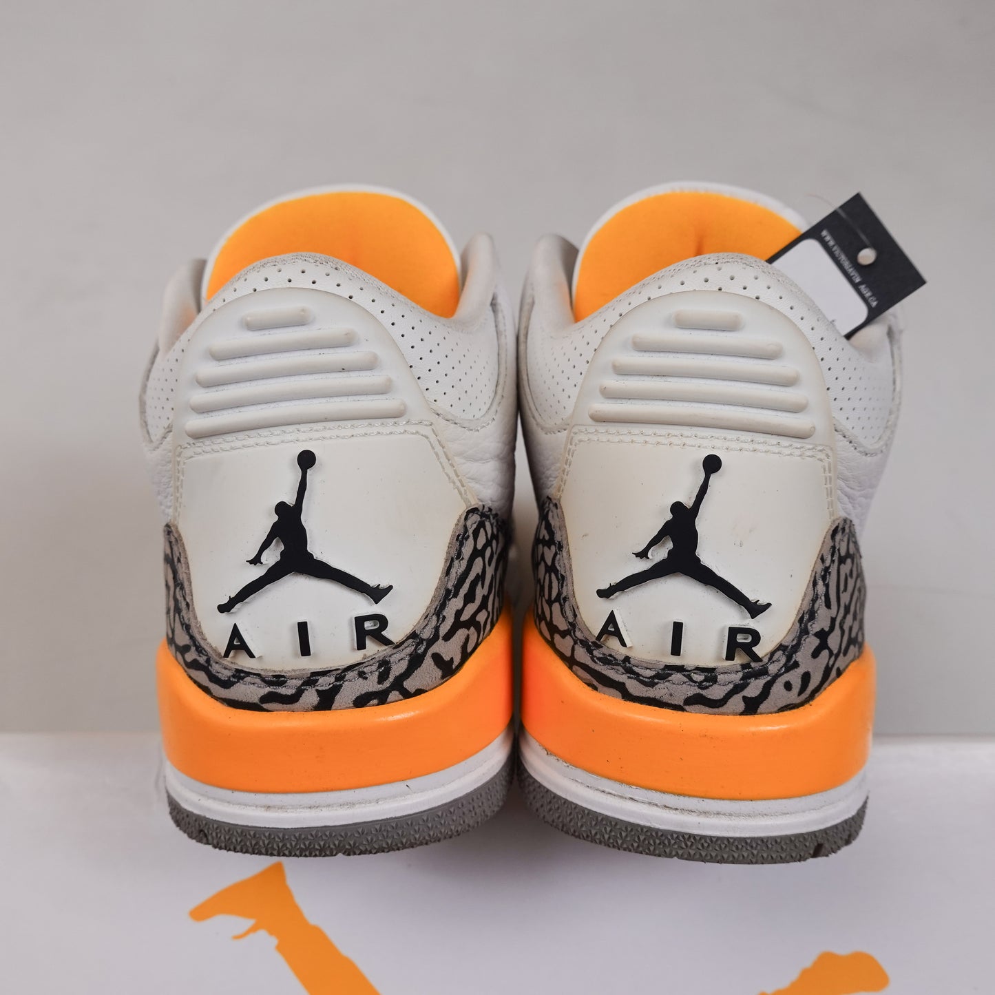 Jordan 3 Laser Orange - Size 7.5W