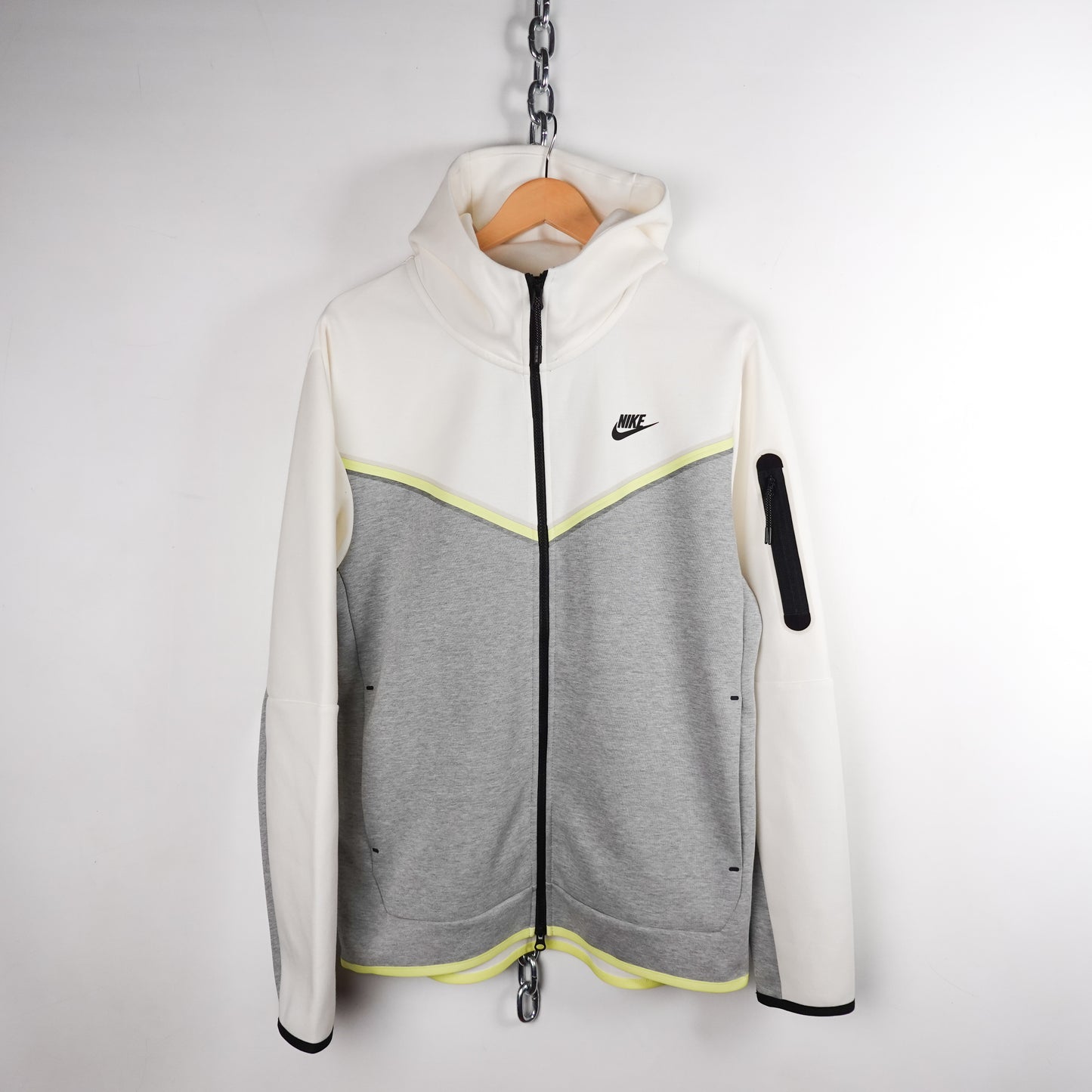 Nike Tech Fleece White/Grey - Size L