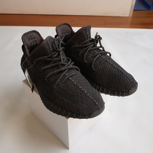 Yeezy 350 Black non Reflective - Size 12