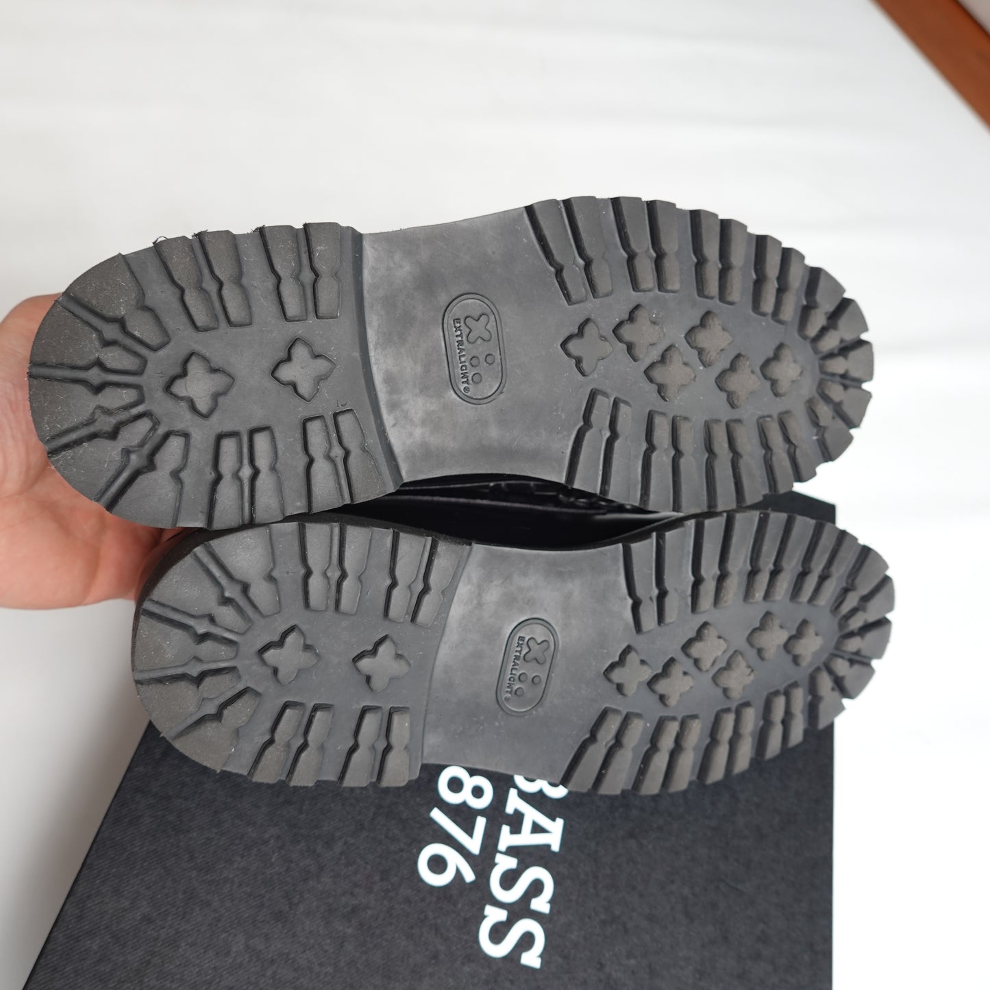 G.H. Bass Weejun Shoe - Size 9.5