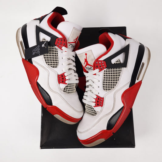 Jordan 4 Fire Red - Size 11