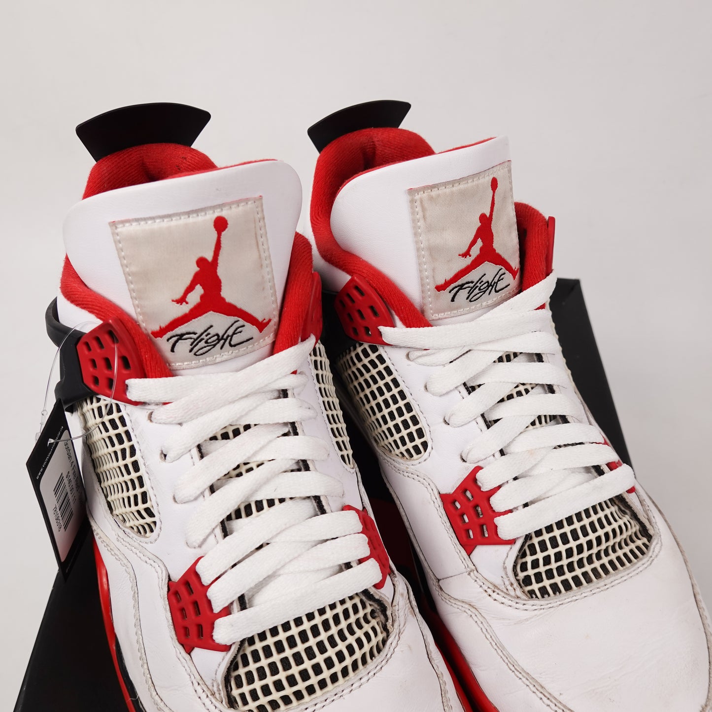 Jordan 4 Fire Red - Size 11