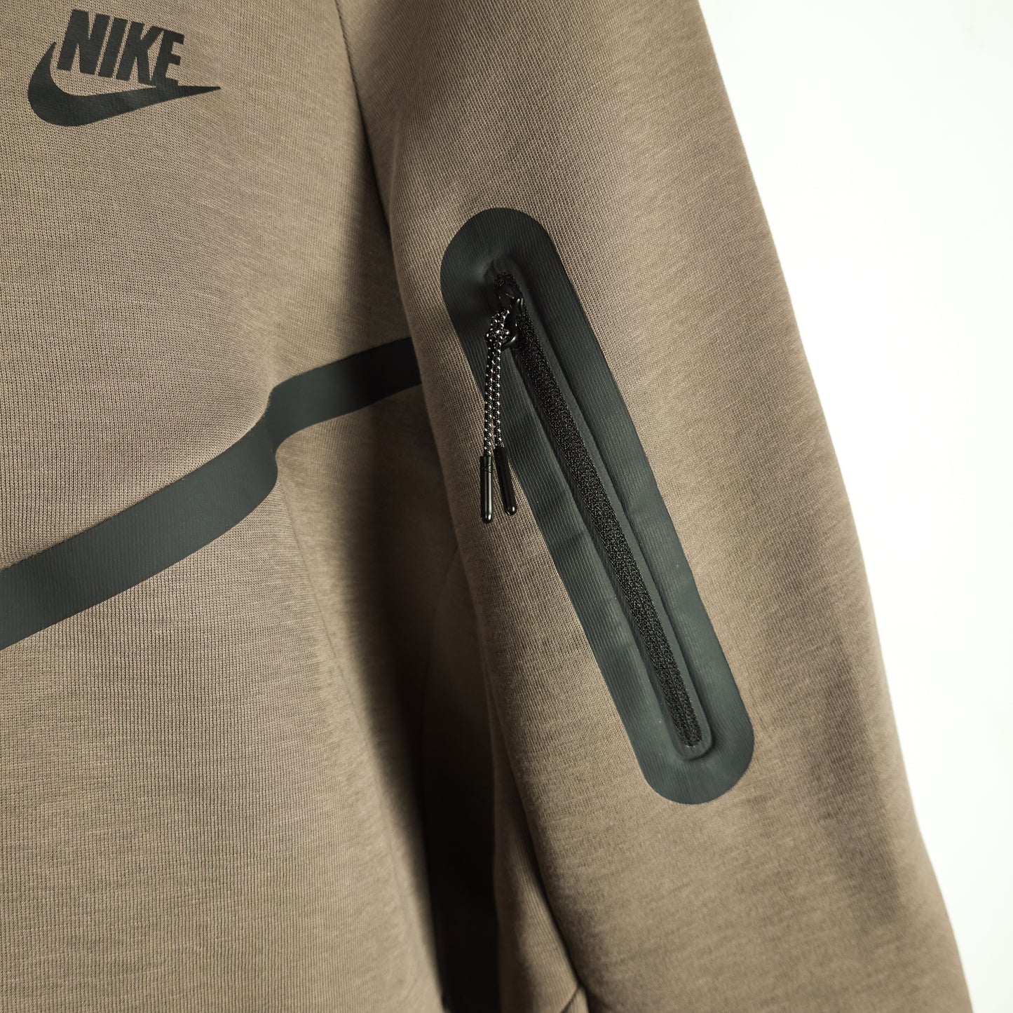 Nike Brown Tech Fleece Hoodie - Size M