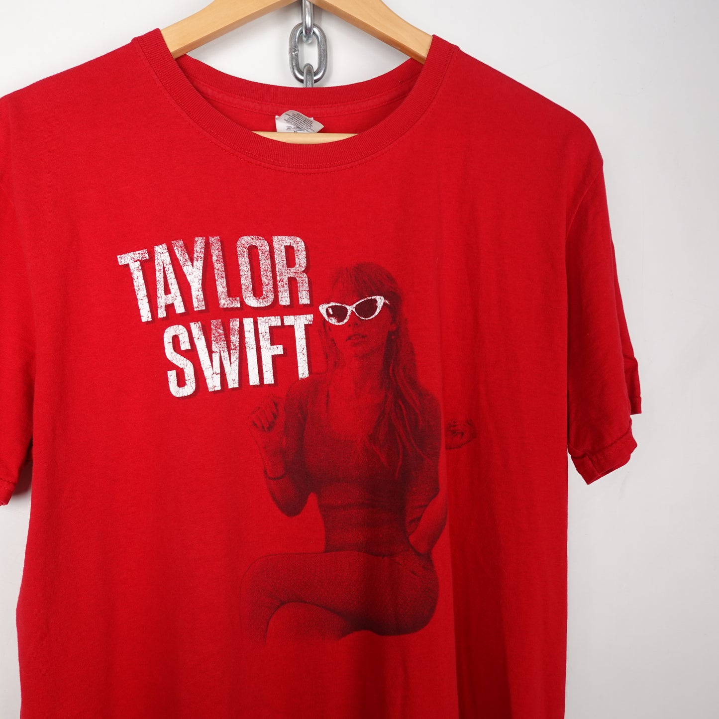 2013 Taylor Swift Red Tour Tee - Size L