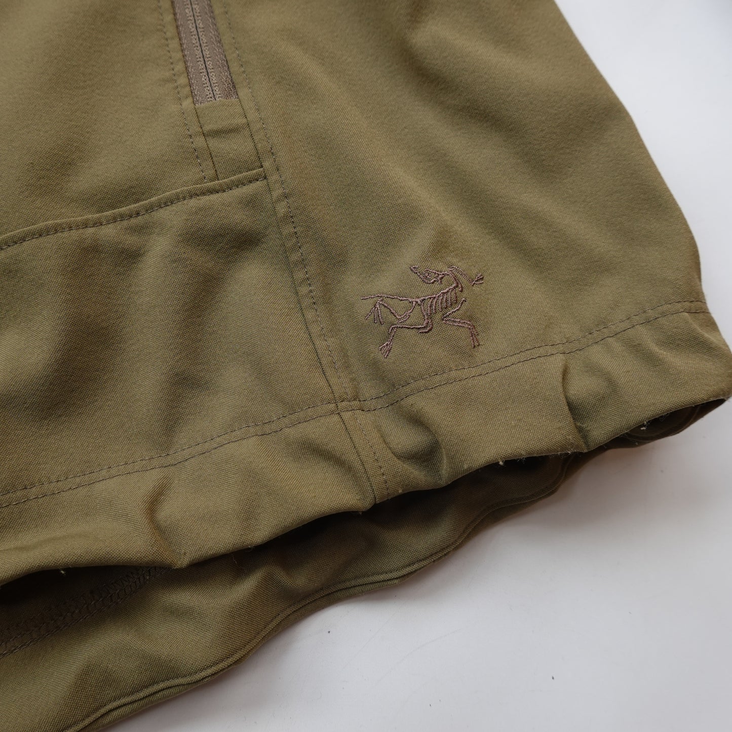 Arc’teryx Leaf Gamma Jacket - Size M