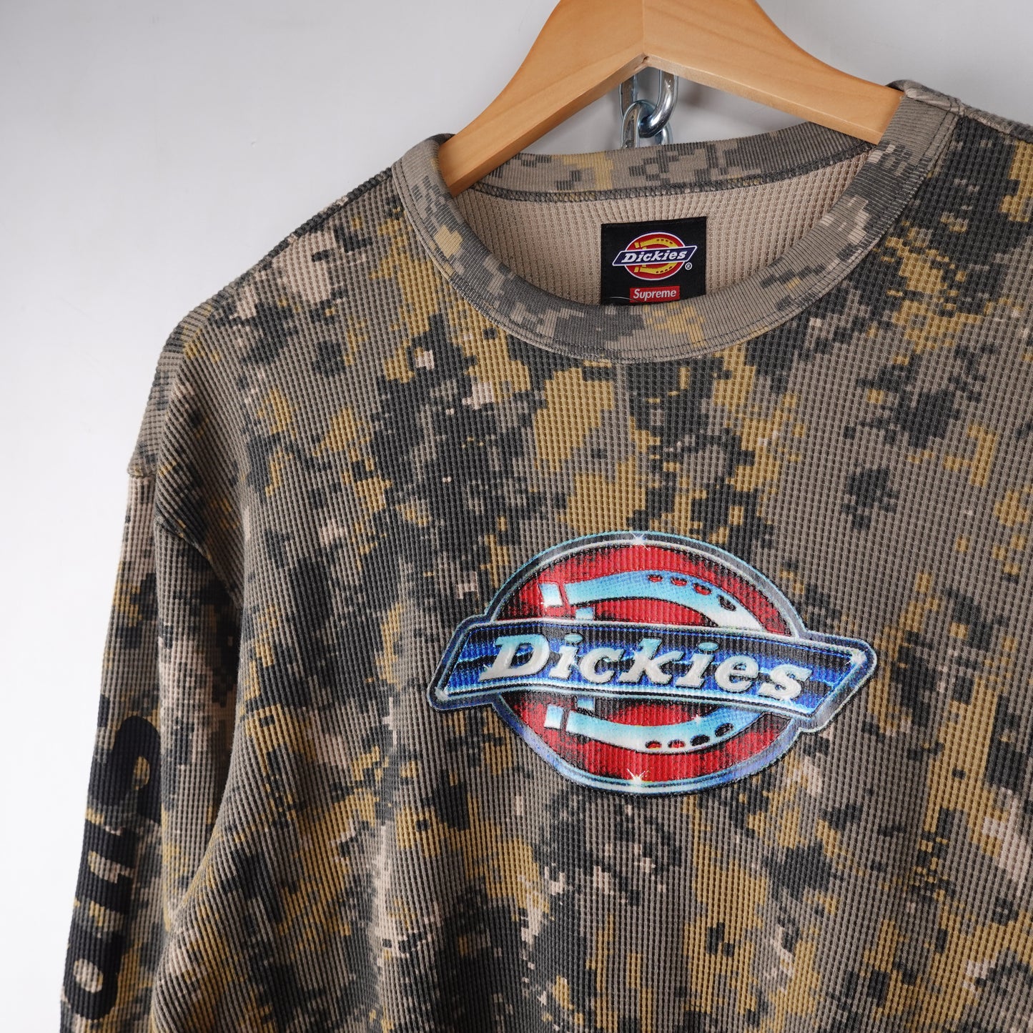 FW2025 Supreme Dickies Camo Thermal - Size S