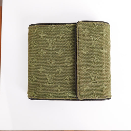 2004 Louis Vuitton Green Mini Lin Wallet