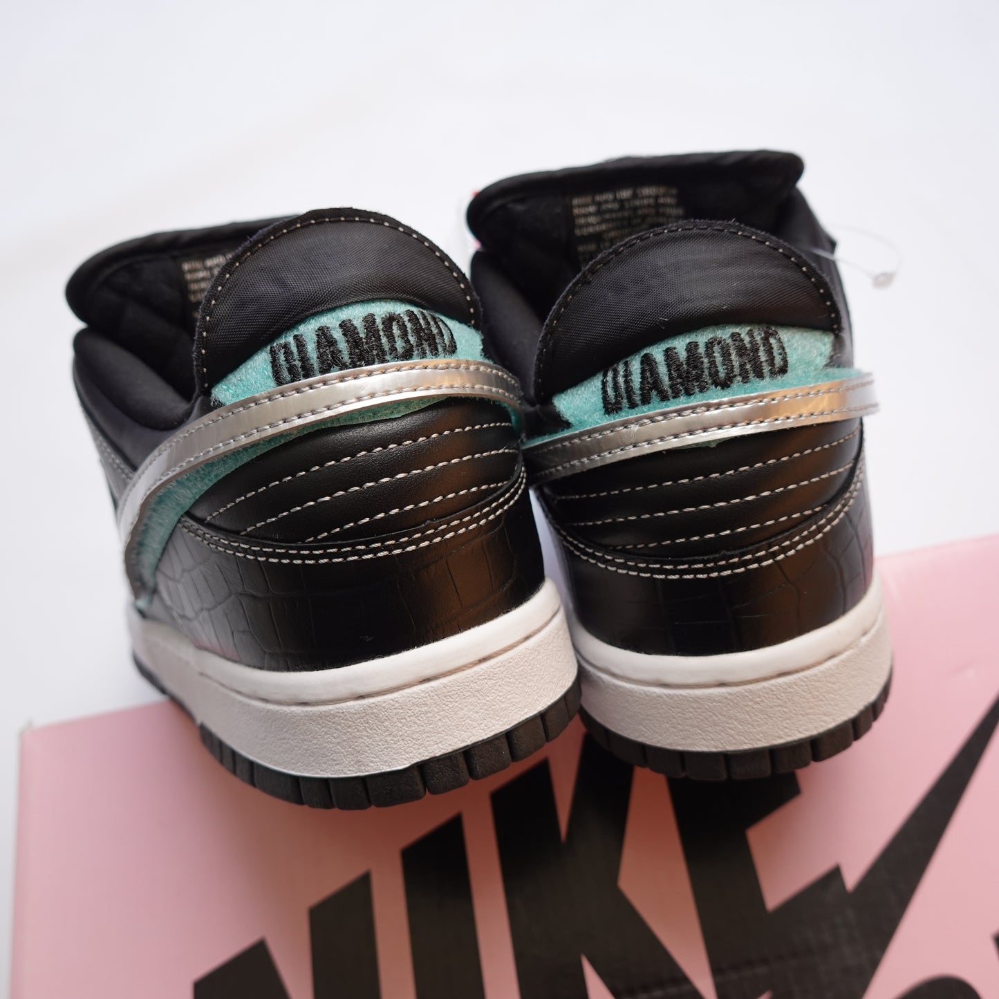 2018 Nike SB Dunk Low Black Diamond - Size 8.5