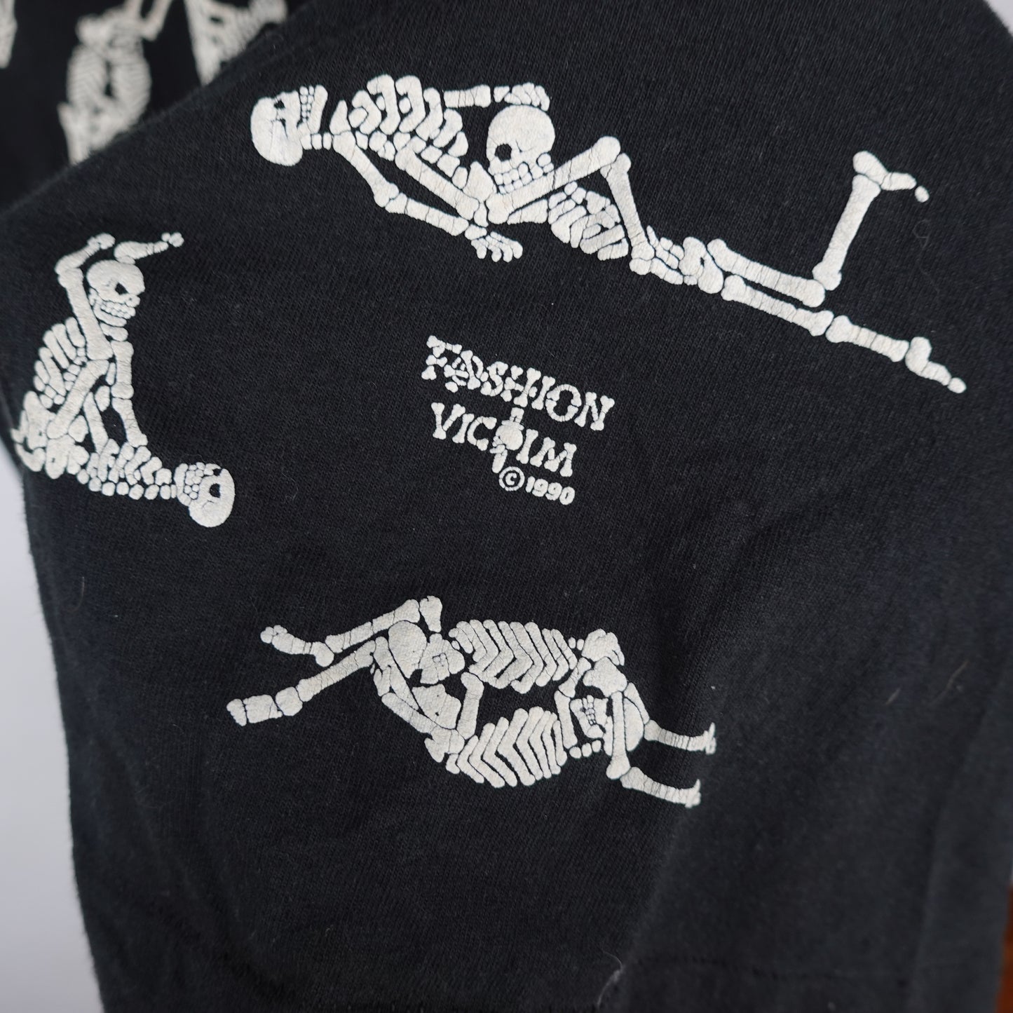 1990 Fashion Victim Skeleton Tee - Size L