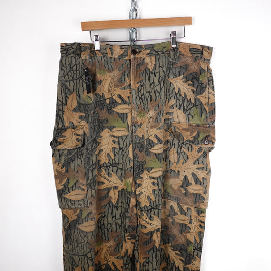 Vintage Leaf Camo Cargo Baggies - Size 40