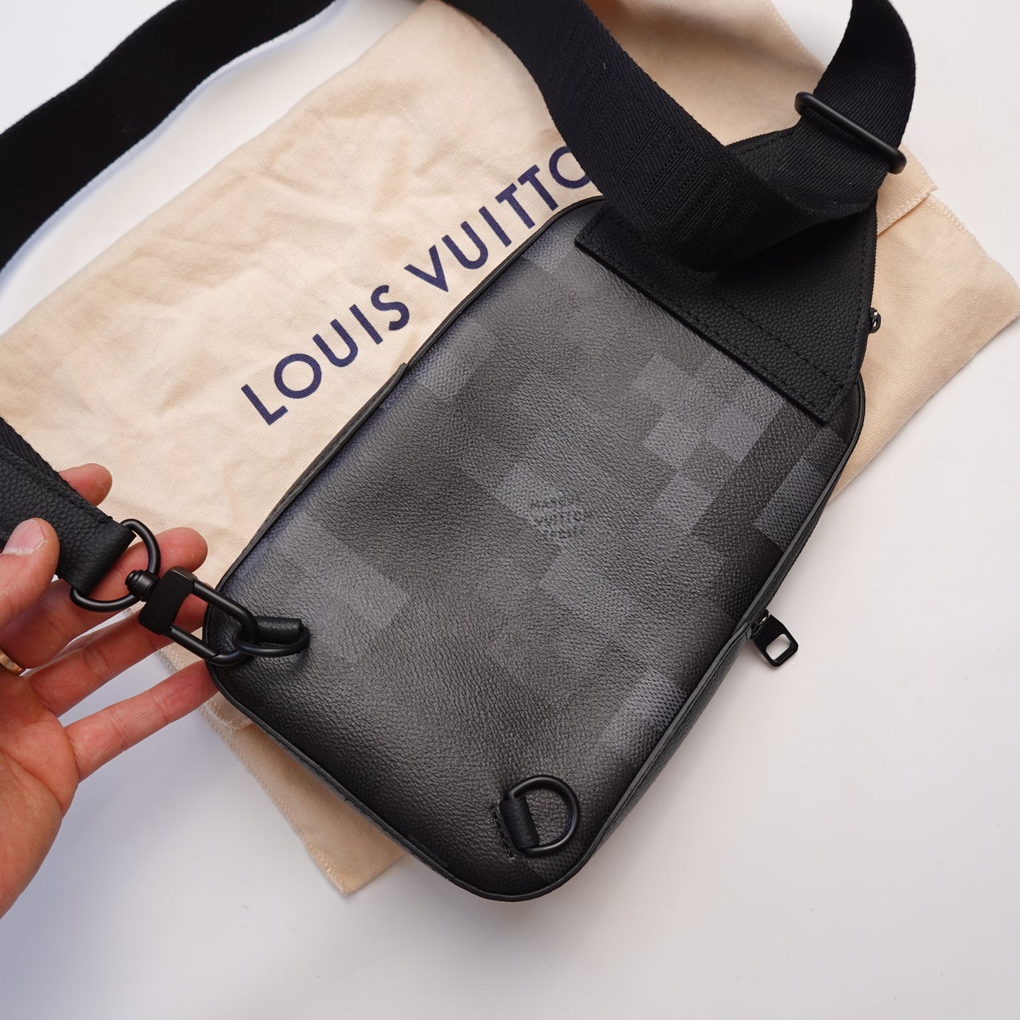 Louis Vuitton Damoflauge Avenue Slingbag
