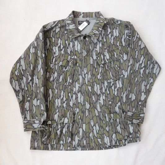 Vintage World Famous Camo Button Up - Size M