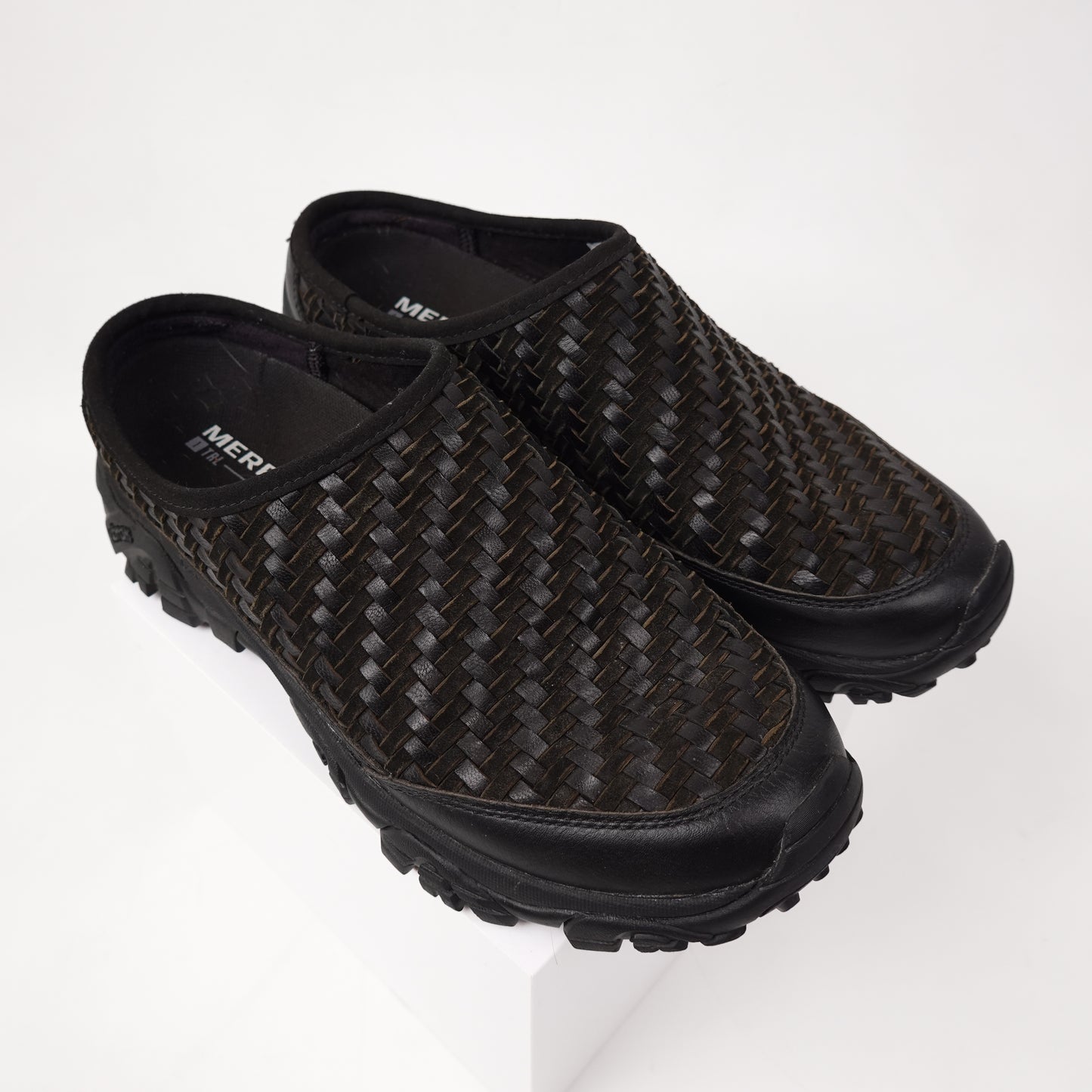 Merrell Textured Woven Clogs - Size 9