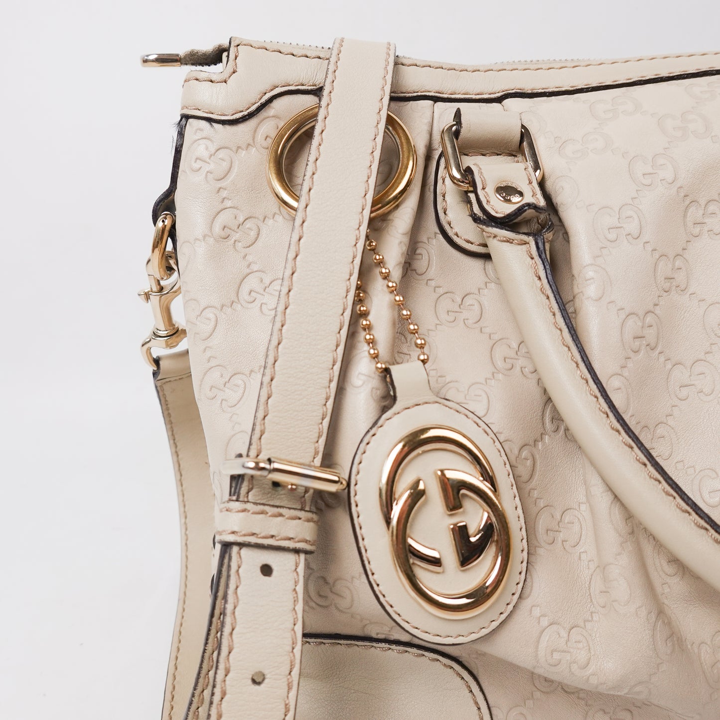 Gucci Guccissima Sukey Off-White Leather Bag