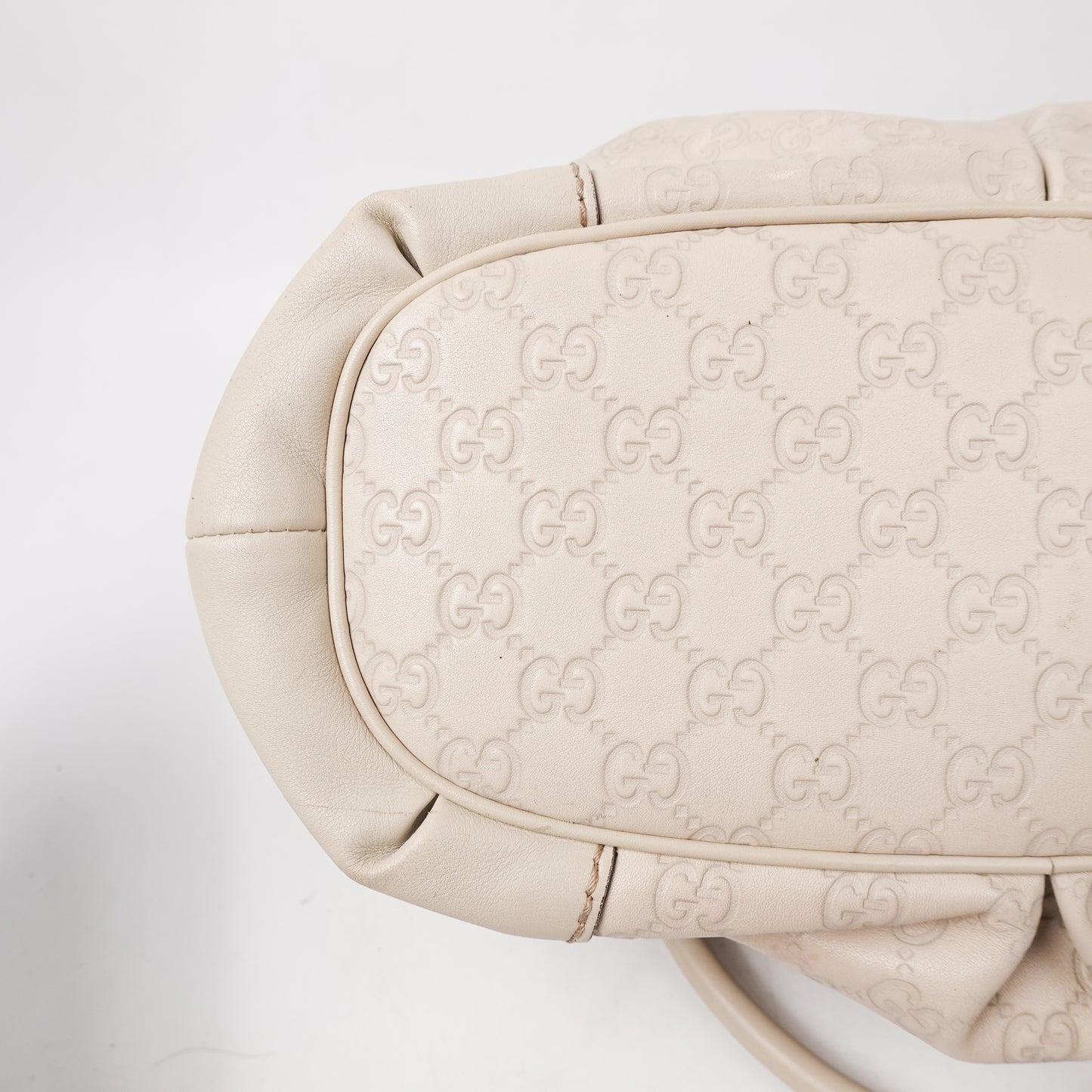 Gucci Guccissima Sukey Off-White Leather Bag