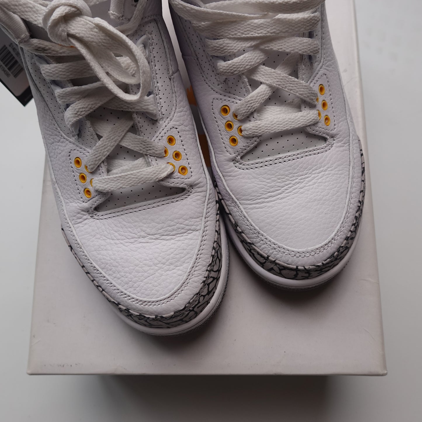 Jordan 3 Laser Orange - Women's 7.5