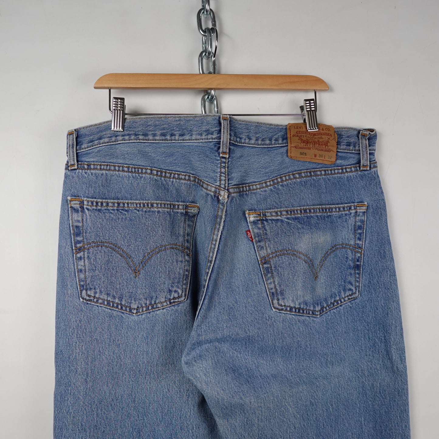 Levis 501 Jeans - Size 37