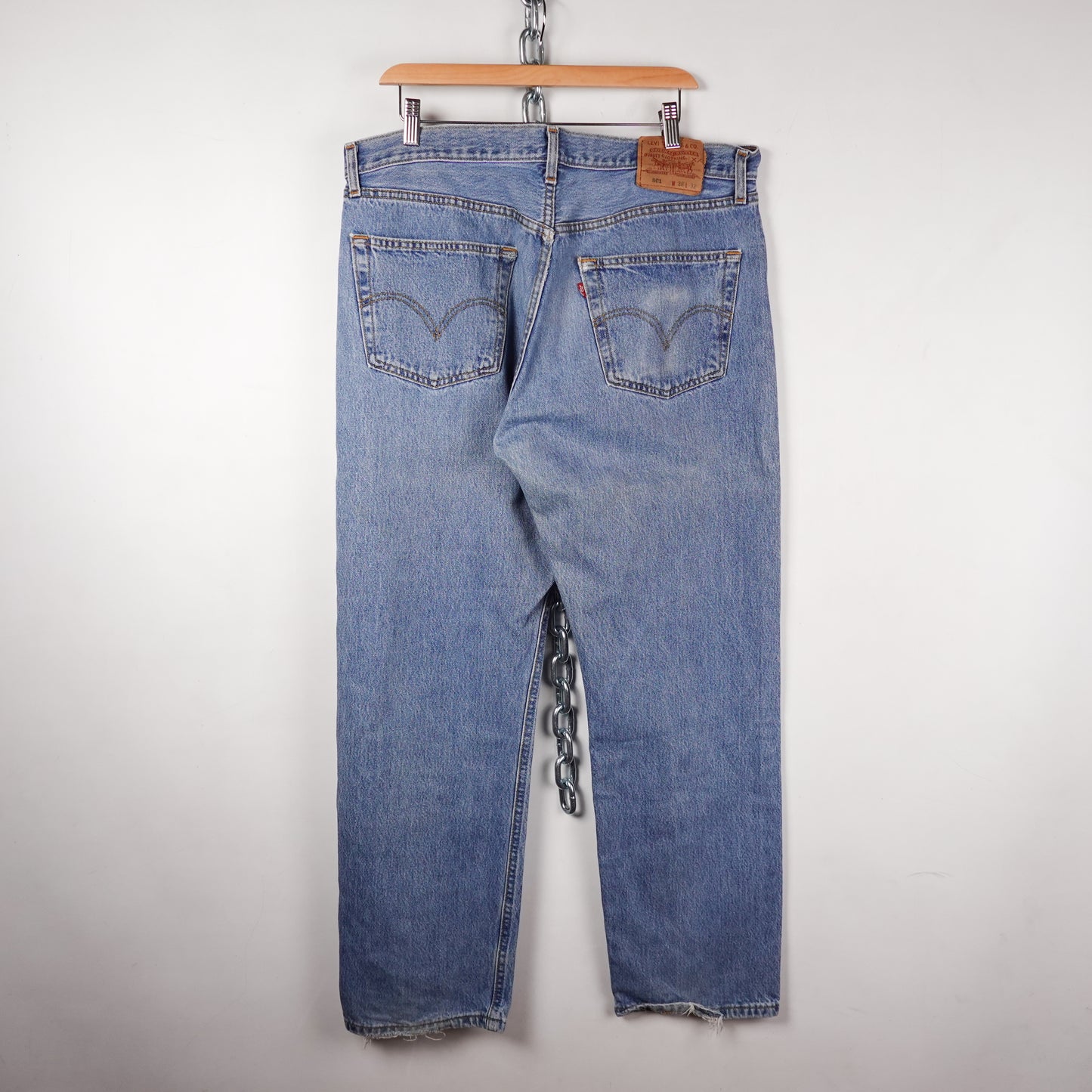Levis 501 Jeans - Size 37