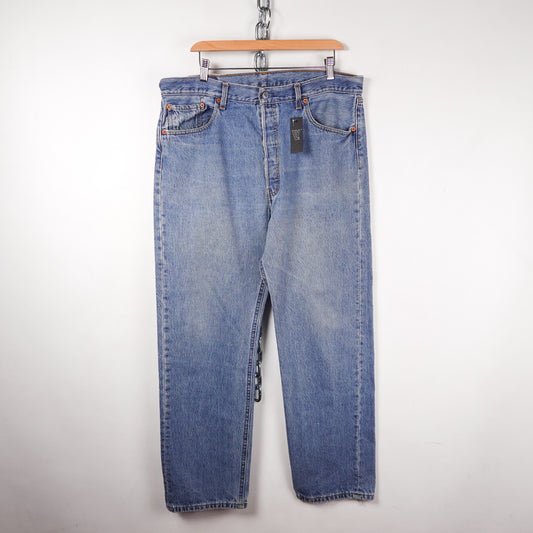 Levis 501 Jeans - Size 37