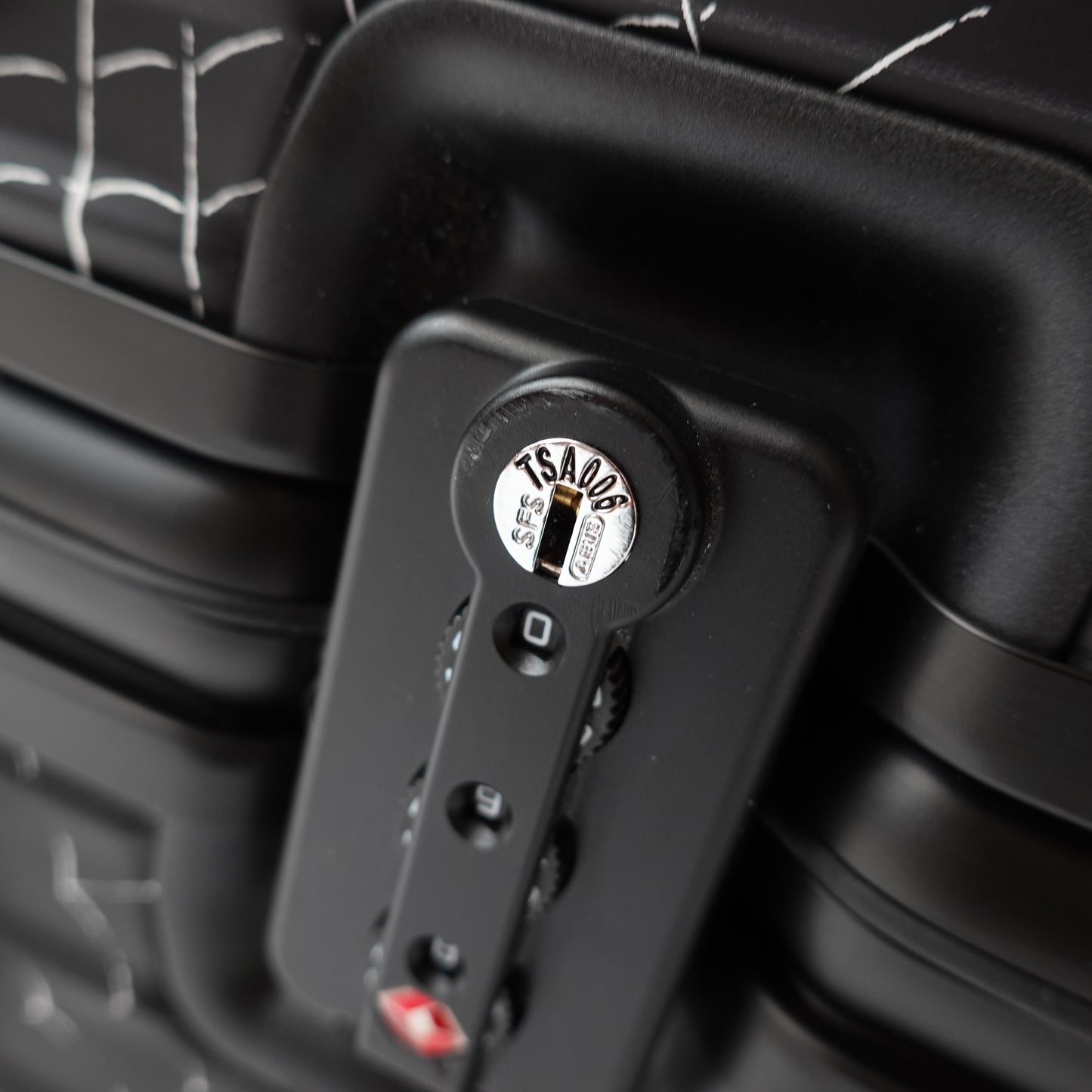 Rimowa x Supreme Spider Web Check In Luggage - Size L