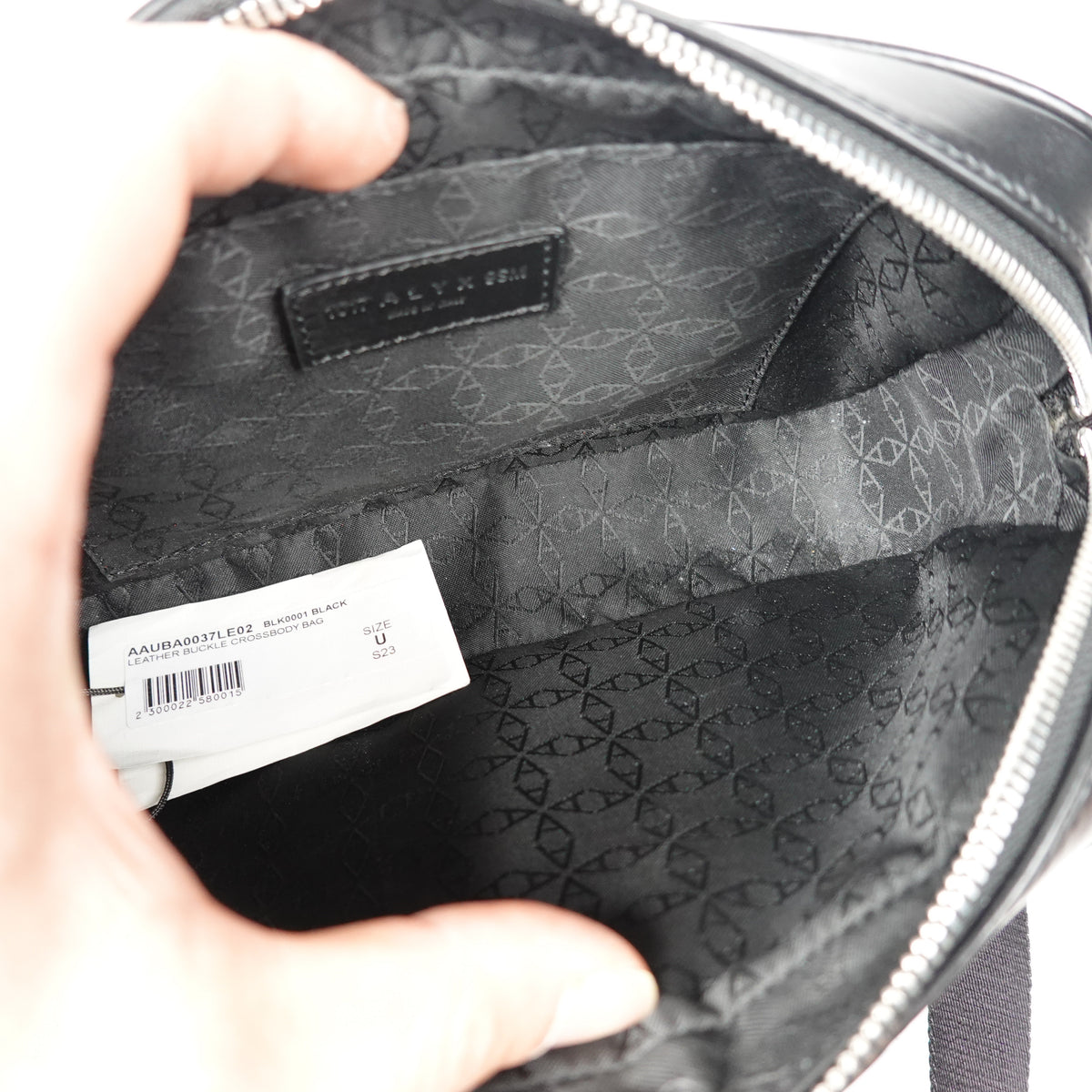 1017 Alyx 9Sm Black Leather Buckle Bag