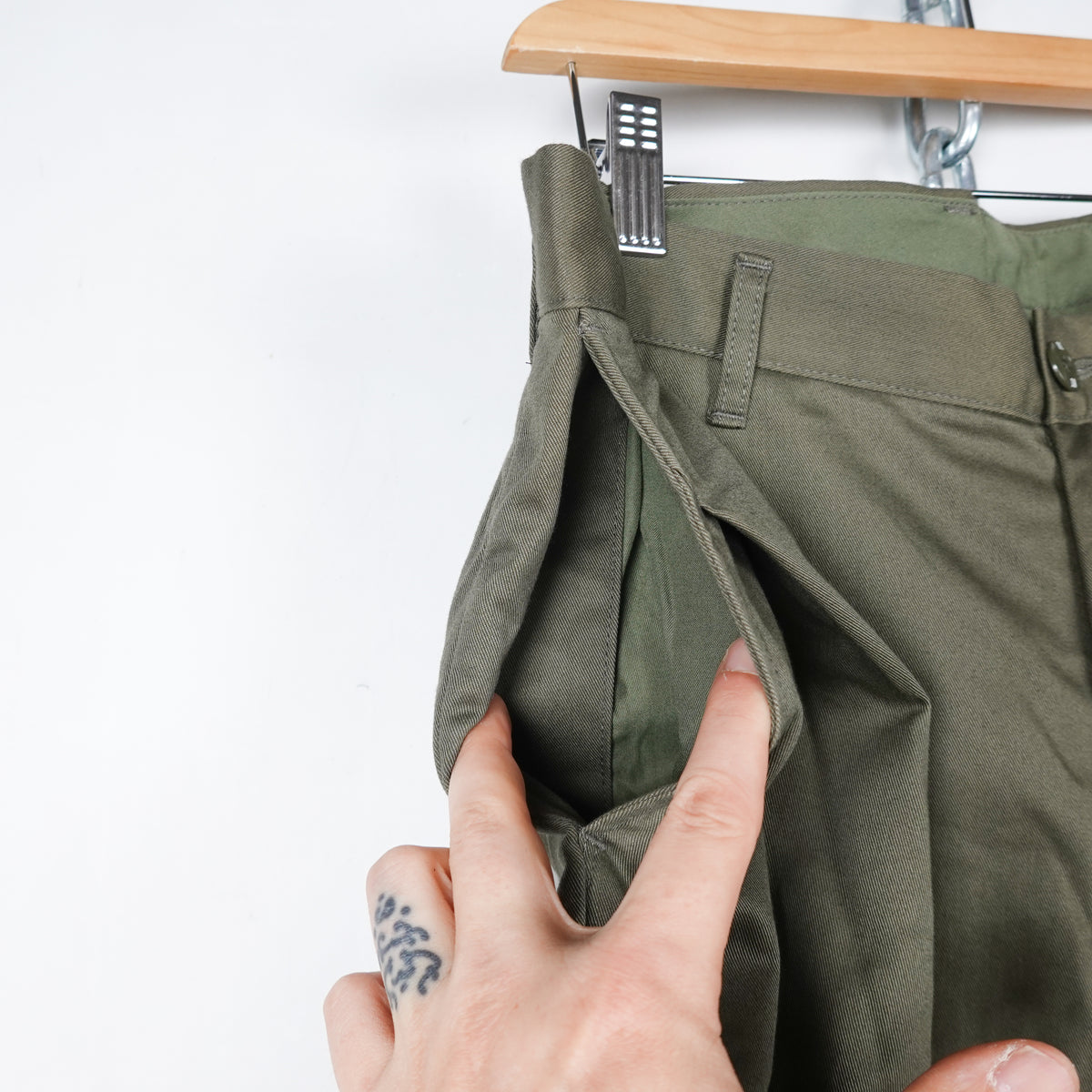 Neighborhood Green Chinos - Size L