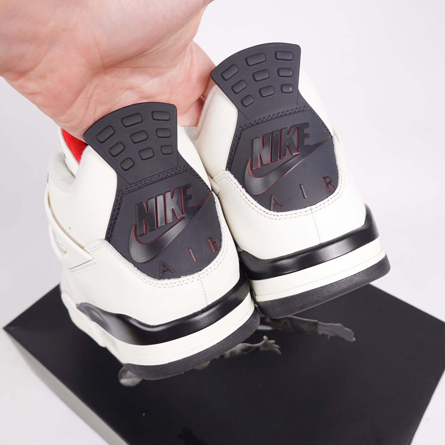 Jordan 4 Flight Club - Size 12