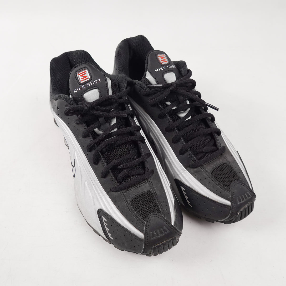 Nike Shox R4 Black Metallic Silver - Size 10.5