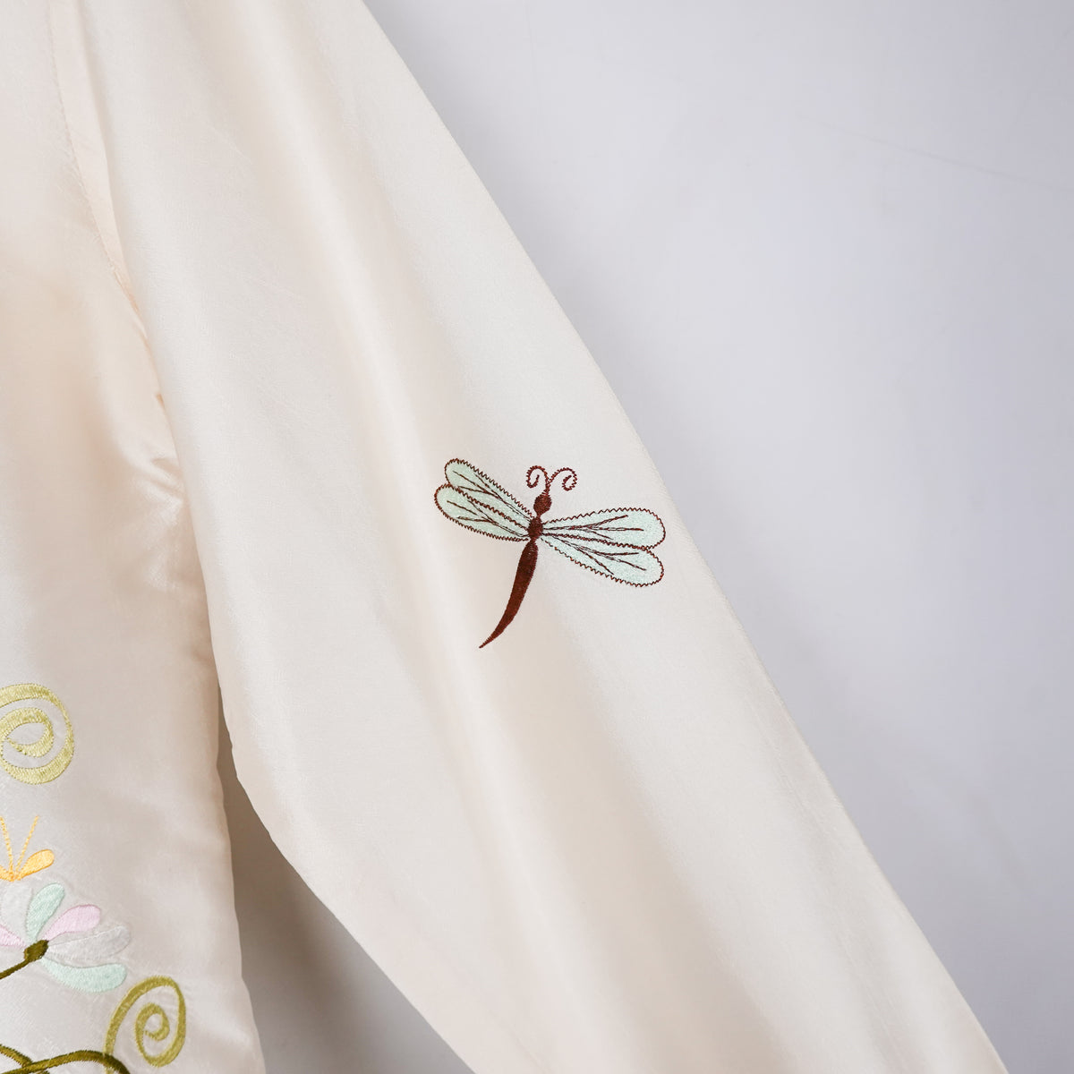 Vintage Silk White Button up Shirt - Women's XL