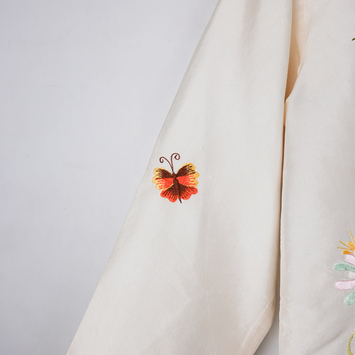 Vintage Silk White Button up Shirt - Women's XL