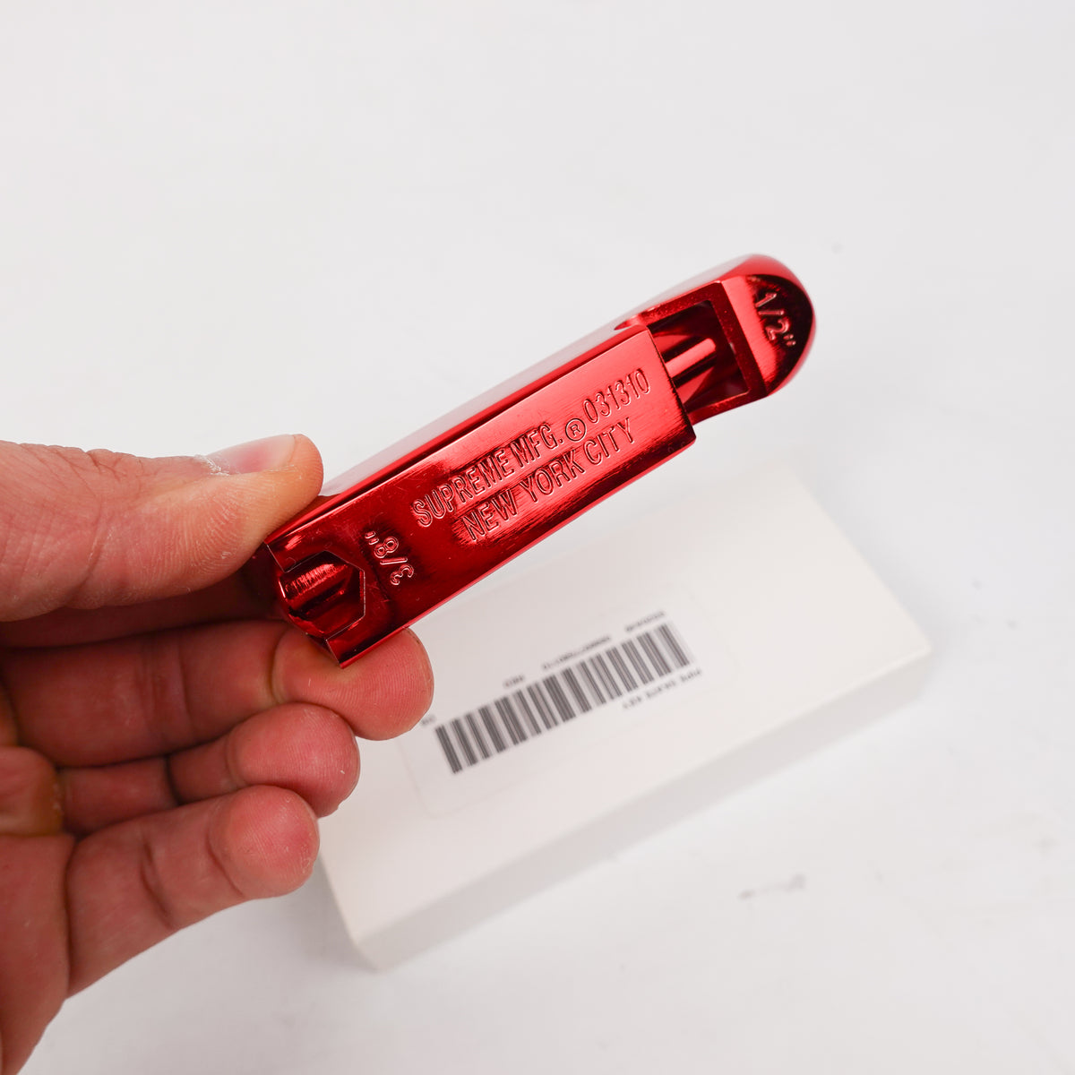 Supreme Pipe Skate Key