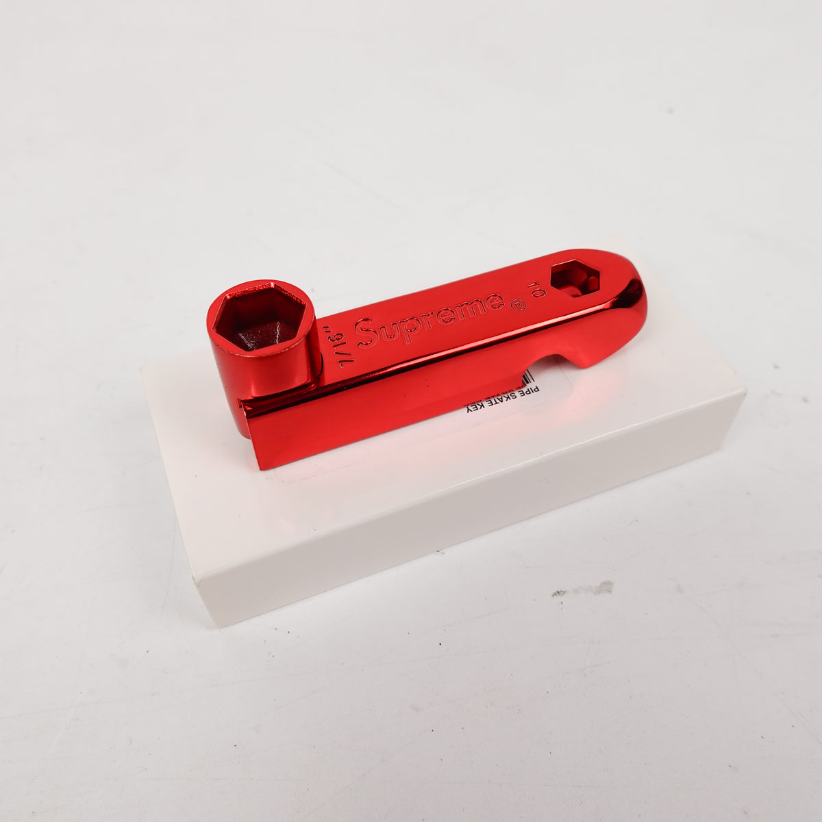 Supreme Pipe Skate Key
