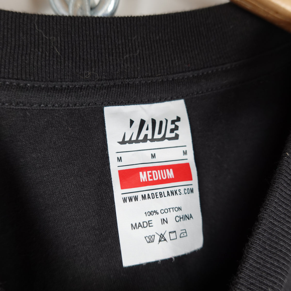 2hollis Tee - Size M