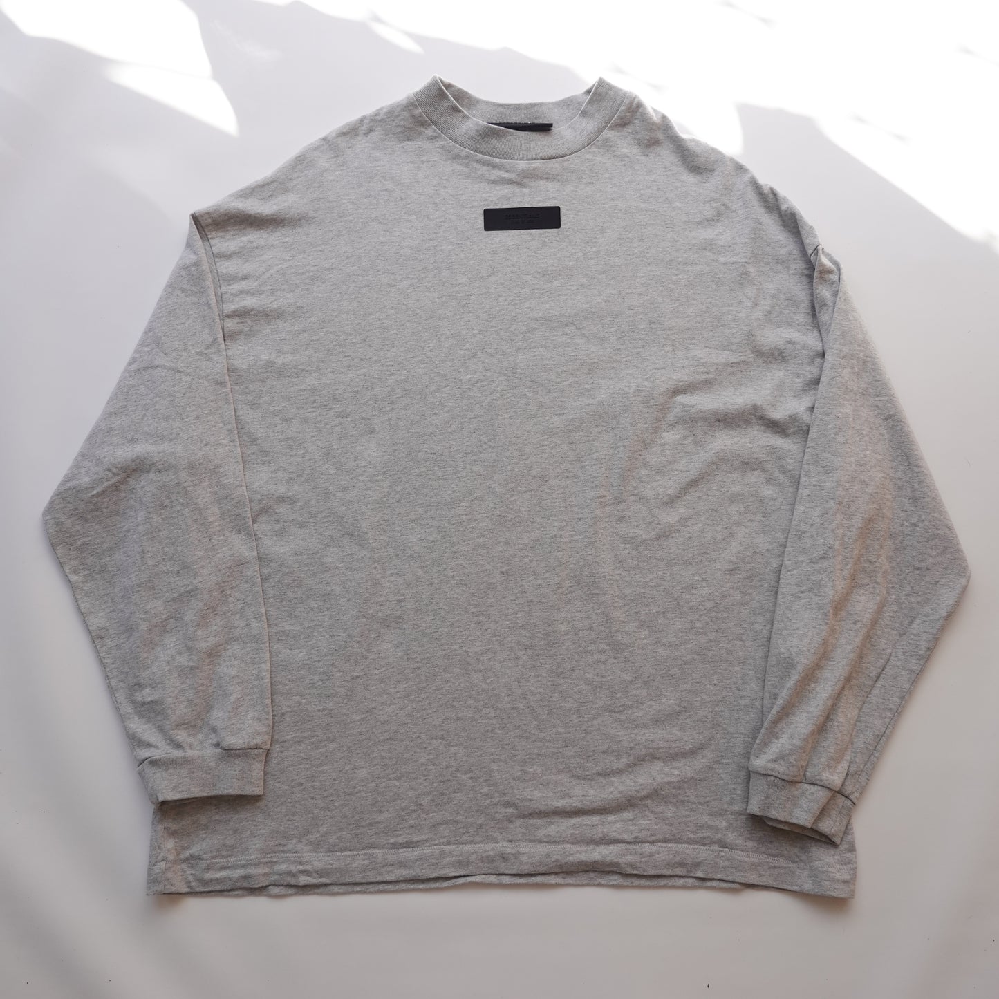 Essentials Light Grey L/S - Size S
