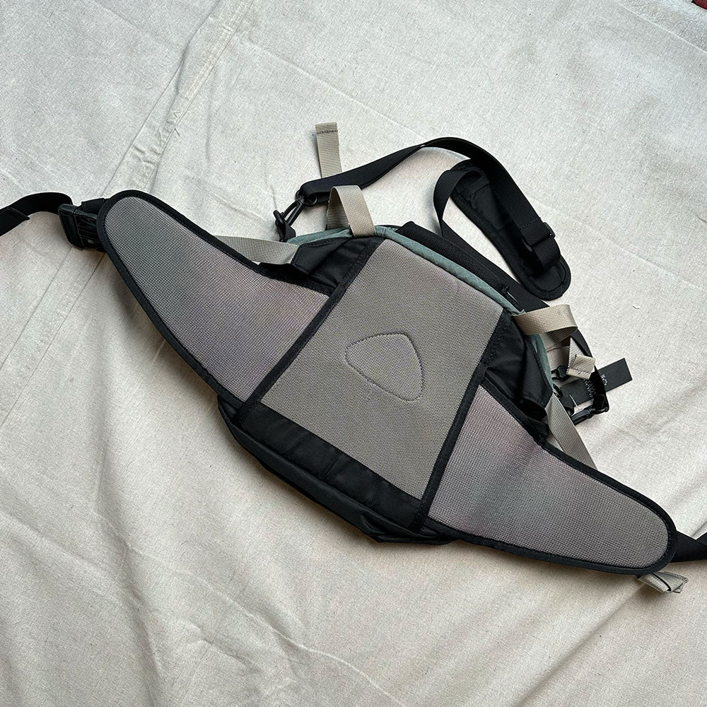 Vtg Nike ACG Utility Bag