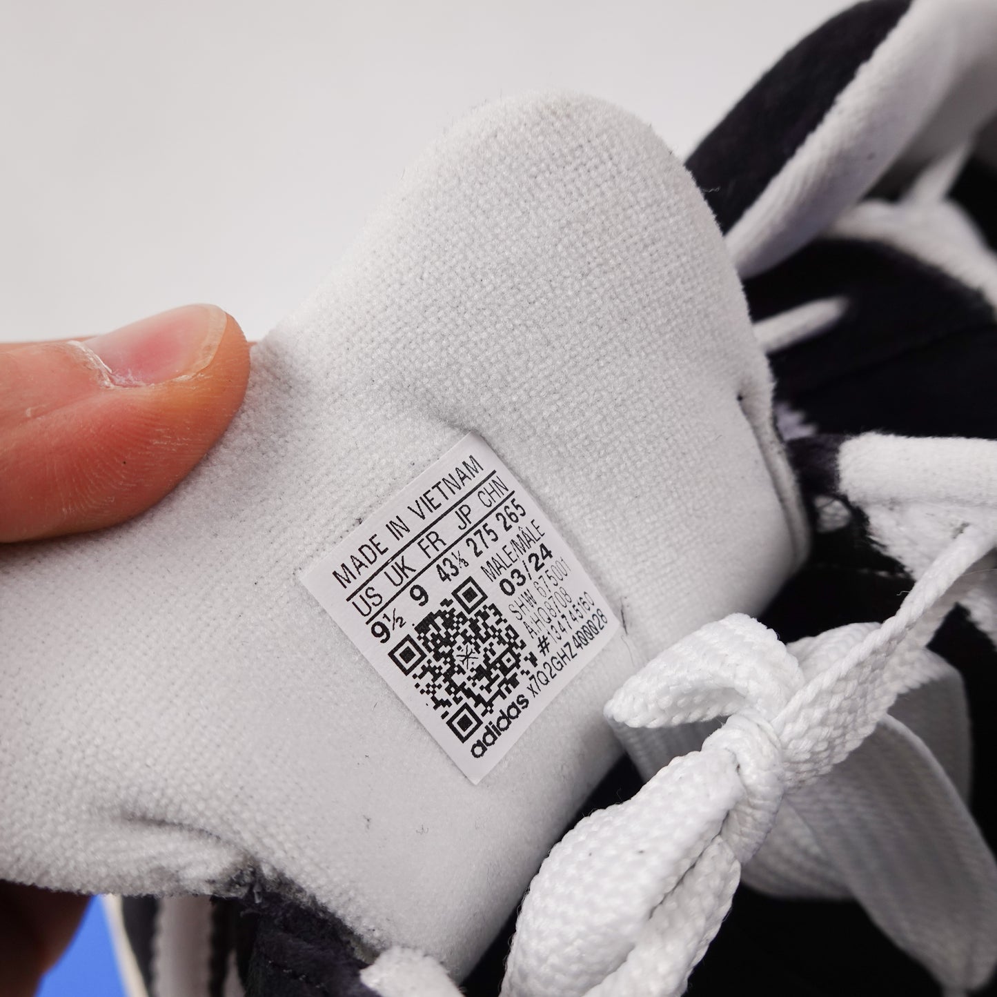 Adidas Campus Black - Size 9.5