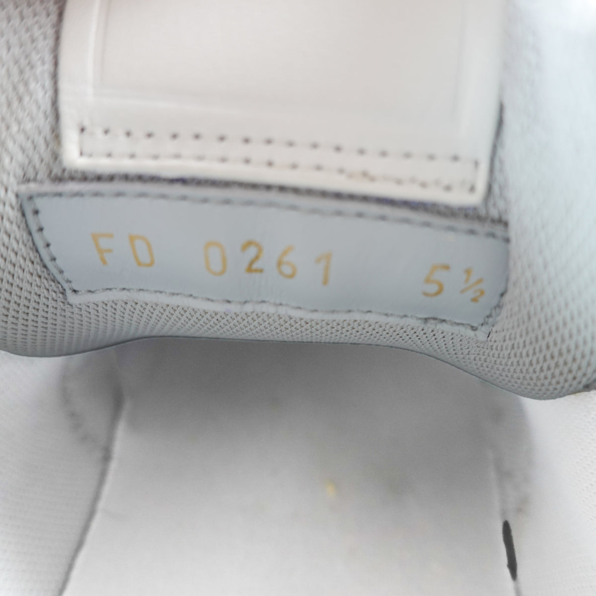 Louis Vuitton Trainer Sneaker White - Fit 7.5