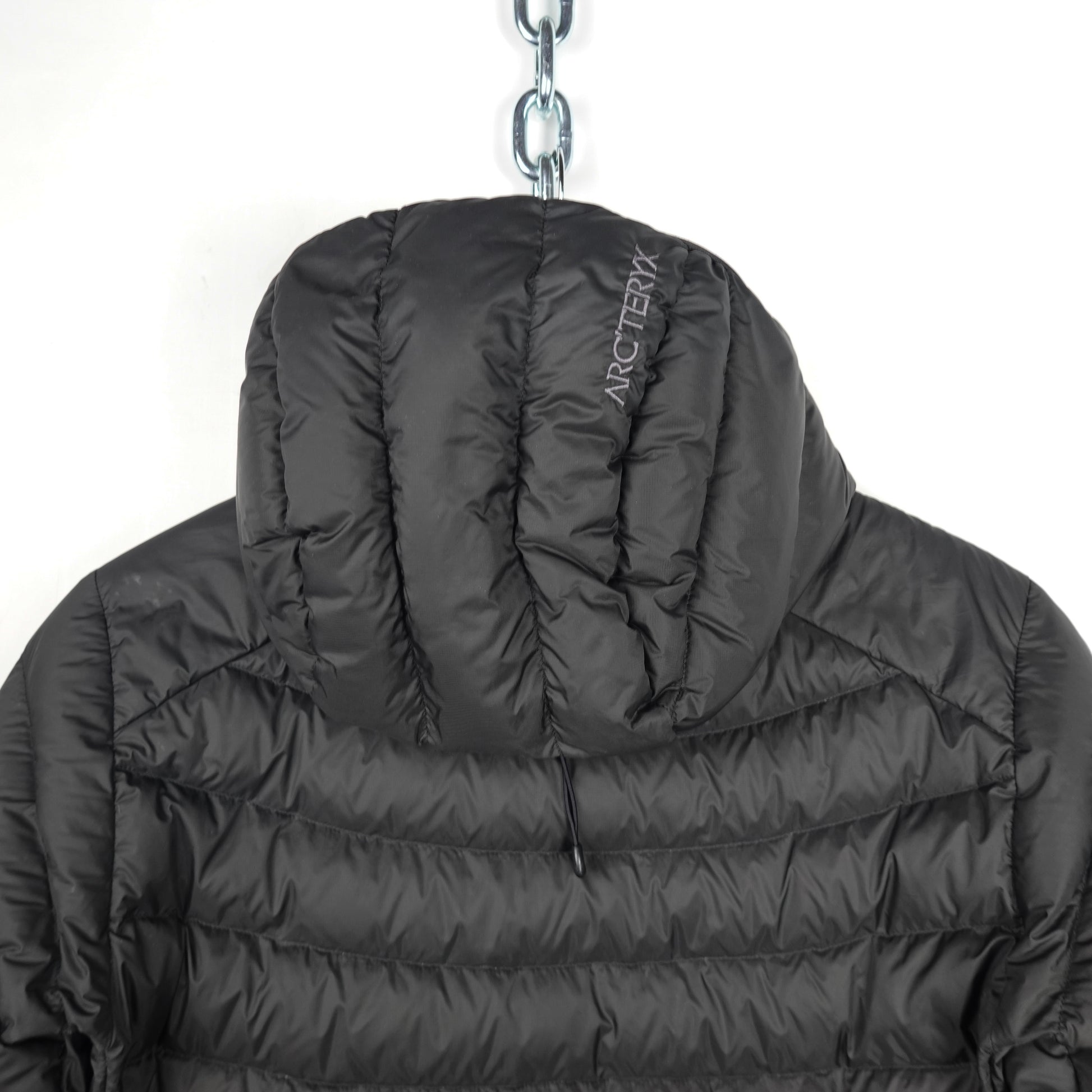Arc’teryx Cerium Puffer – Women’s Size M Hood Detail Photo