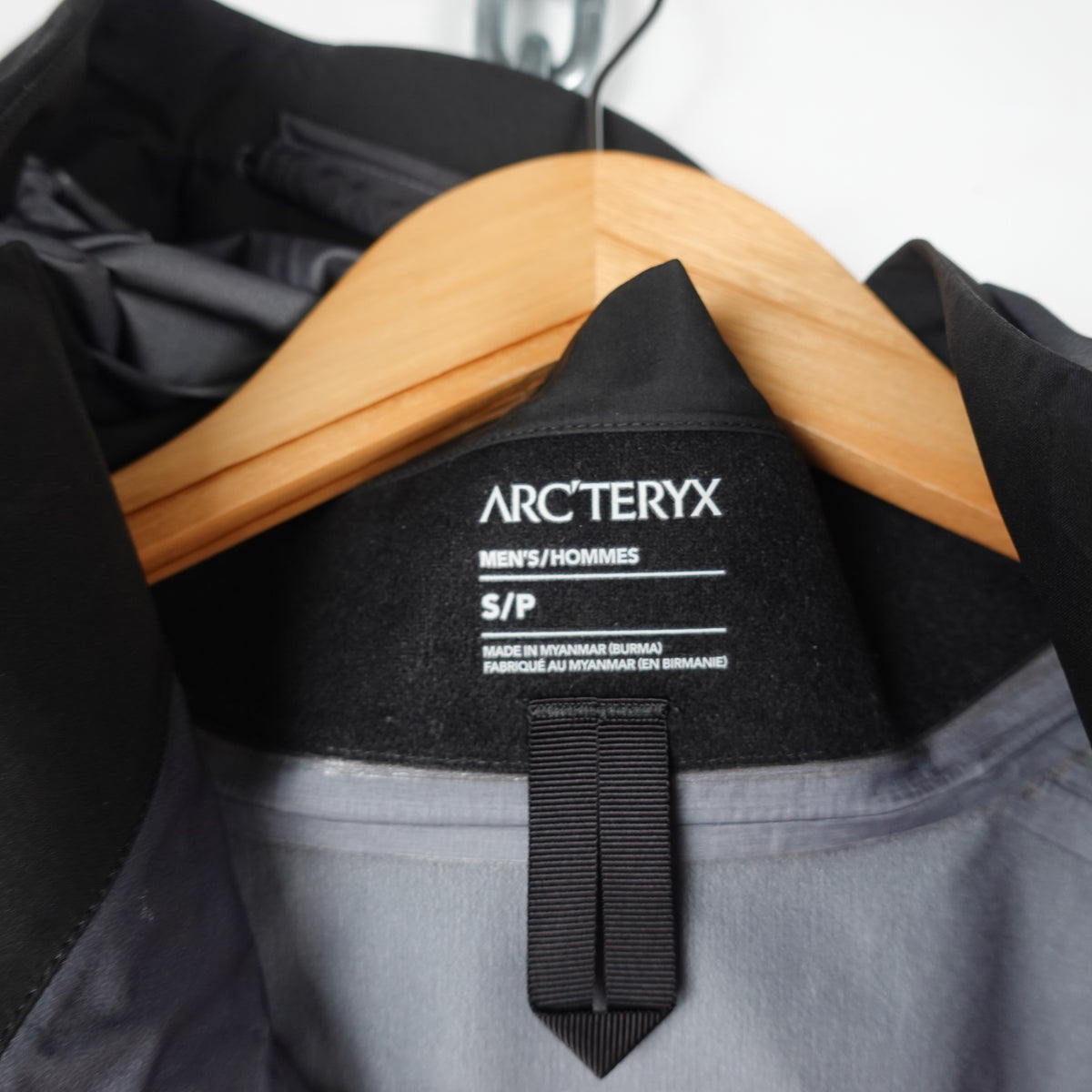 Arc’teryx Beta AR Gore-Tex Jacket - Size S